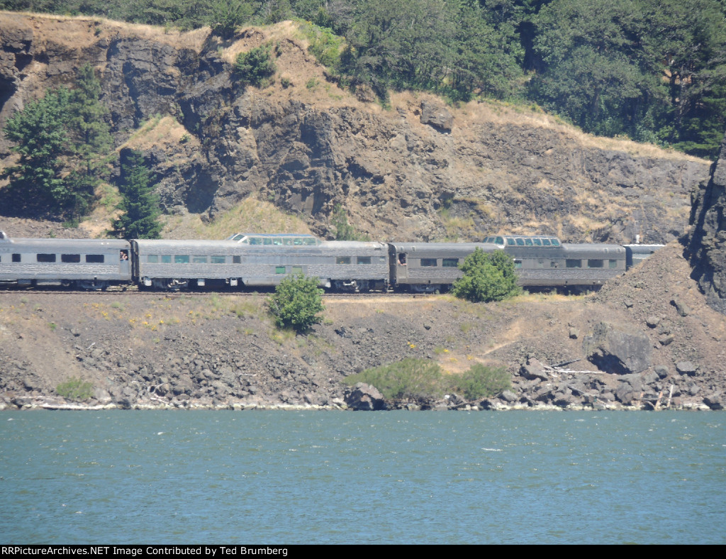 #800604 CB&Q #4735 SILVER SPLENDOR & #800392 AT&SF #503 PLAZA SANTA FE